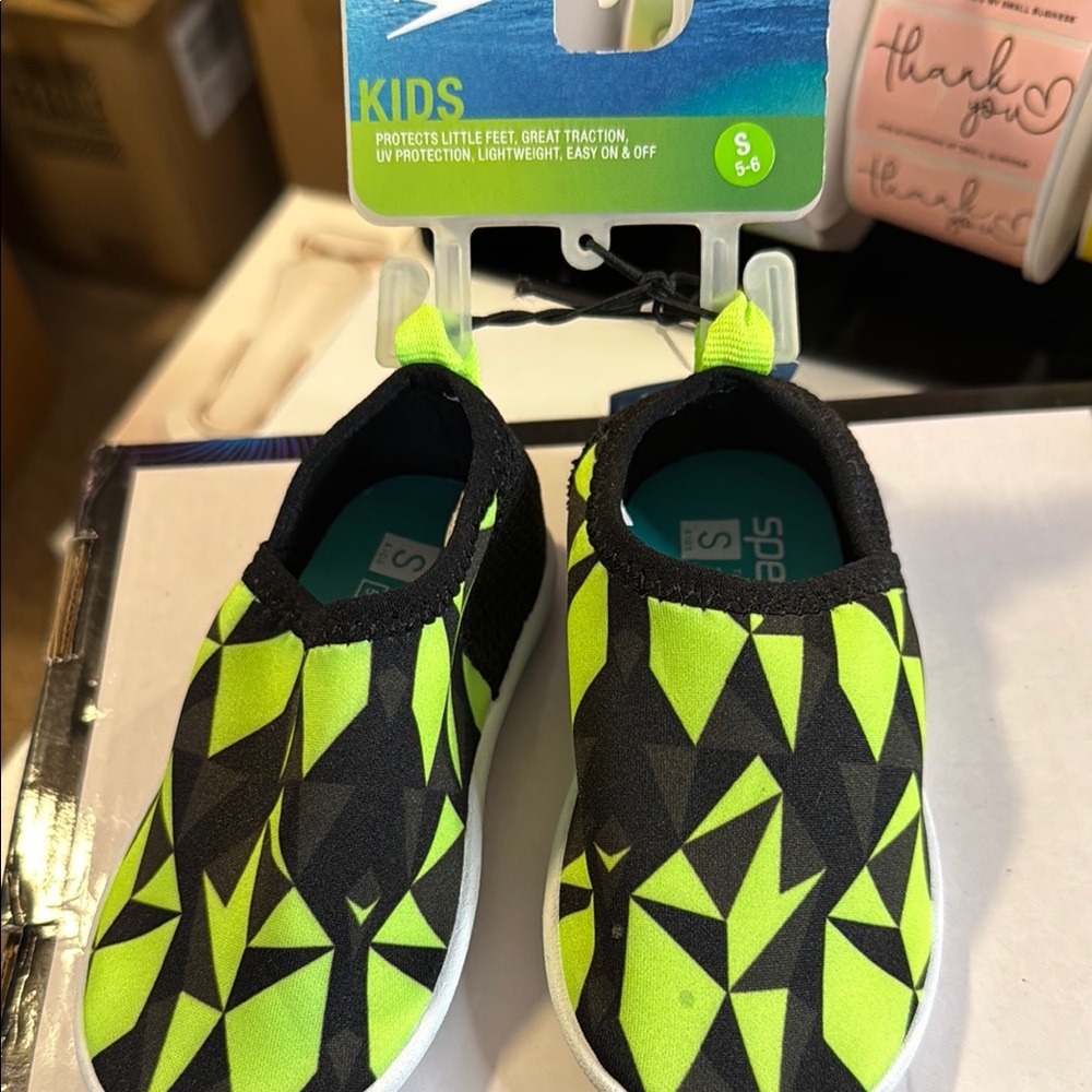 Speedo Black and Green Water Shoes Slip-On Comfort